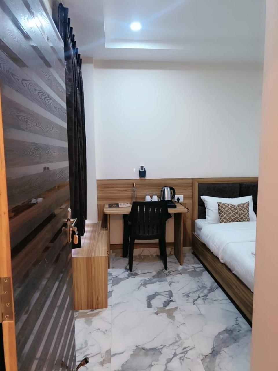 Nandi Retreat Homestay Варанаси Екстериор снимка
